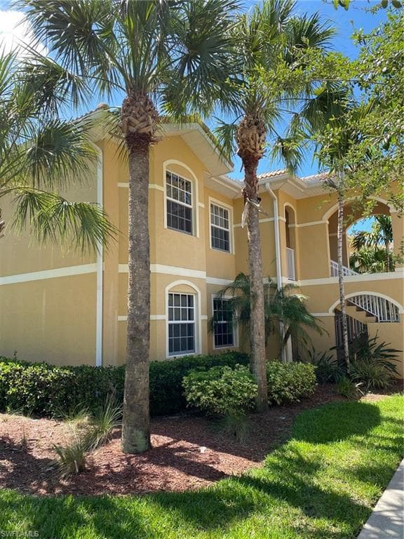 1083 Winding Pines CIR 202 CAPE CORAL, FL 33909