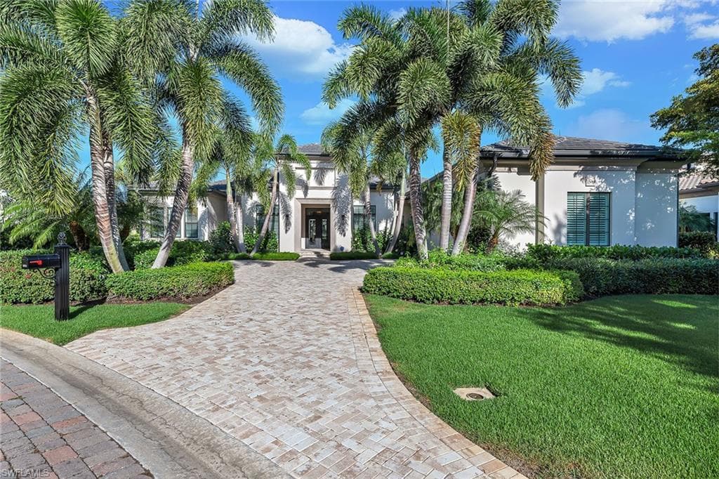 28112 Serata CT NAPLES, FL 34110