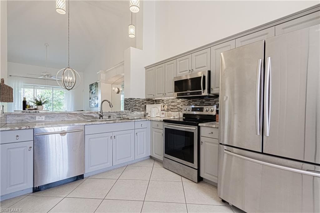 6210 Wilshire Pines CIR 1-107 NAPLES, FL 34109
