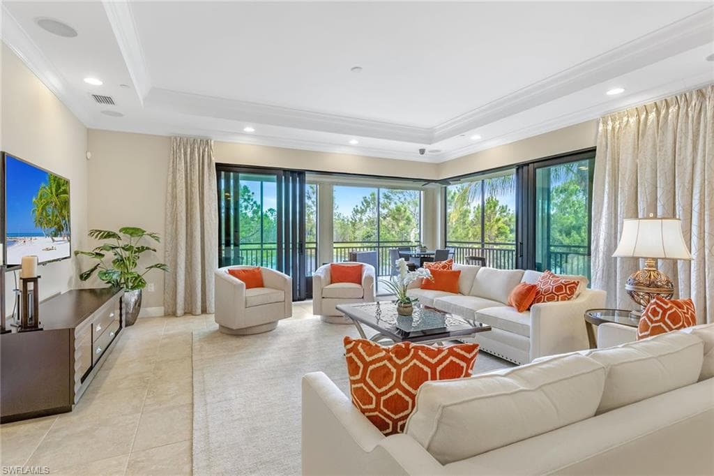 2764 Tiburon BLVD E 101 NAPLES, FL 34109