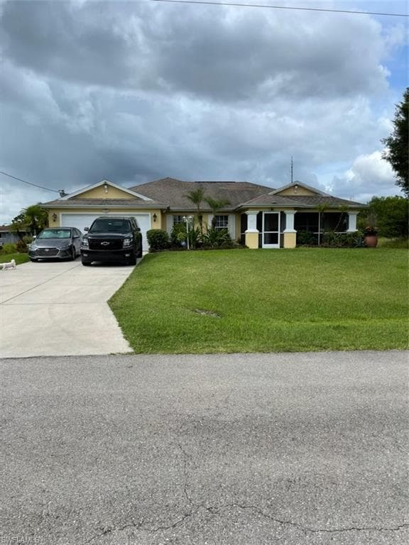 2811 24th ST W LEHIGH ACRES, FL 33971