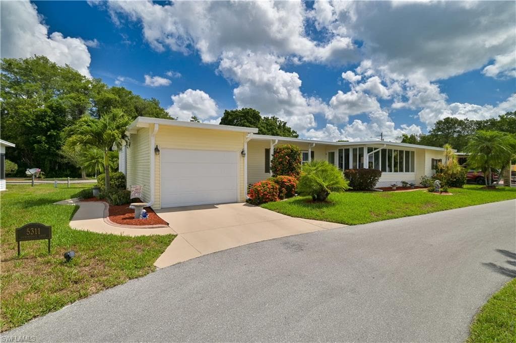 5311 Countrydale CT FORT MYERS, FL 33905