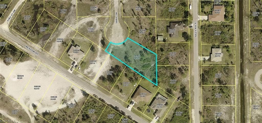 4305 Sara CIR LEHIGH ACRES, FL 33976