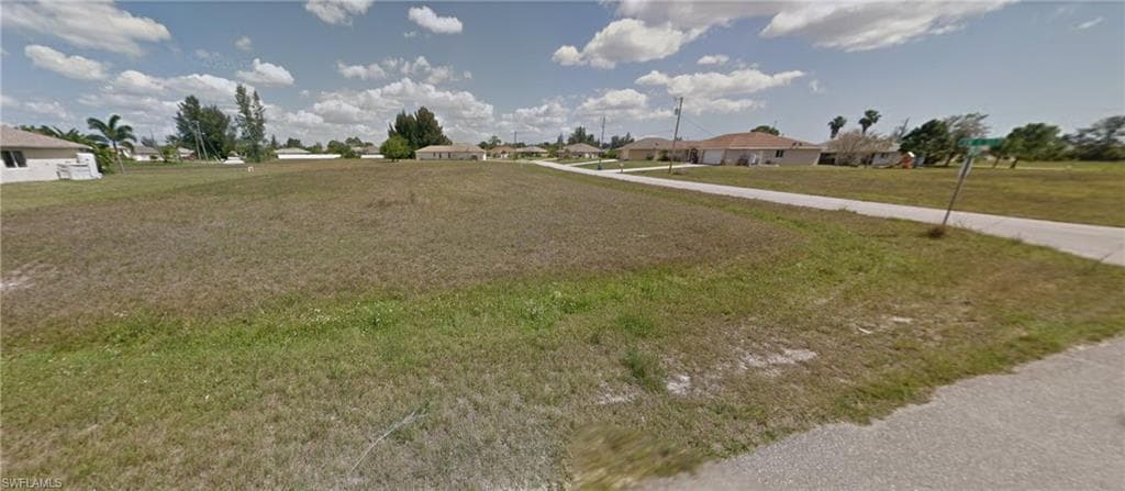 2605 SW 1st ST CAPE CORAL, FL 33991