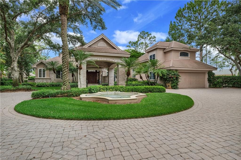 336 Edgemere WAY E NAPLES, FL 34105
