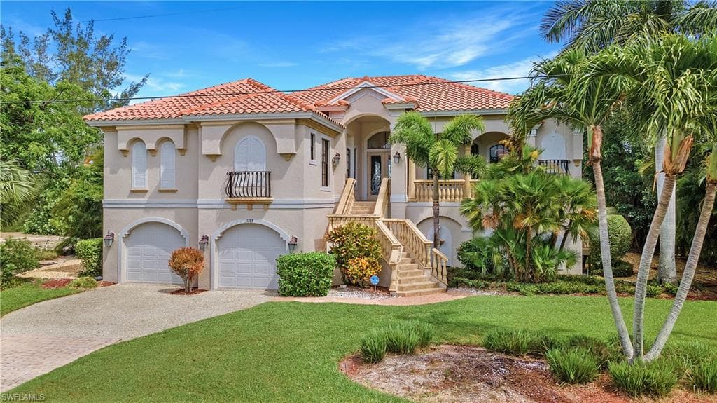 1305 Par View DR SANIBEL, FL 33957