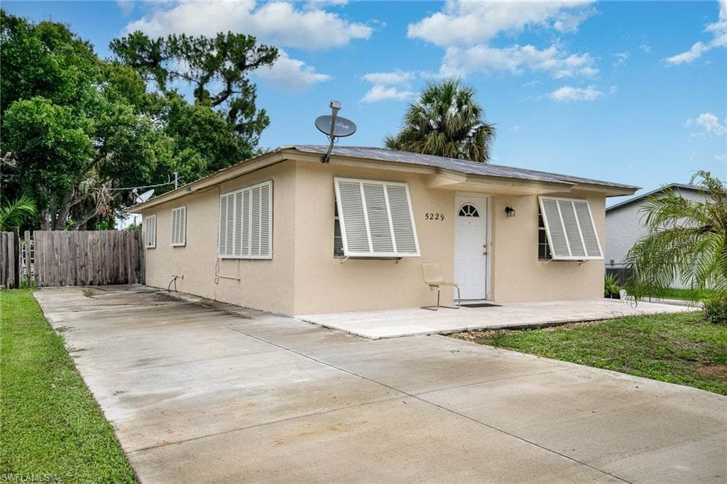5229 Hardee ST NAPLES, FL 34113