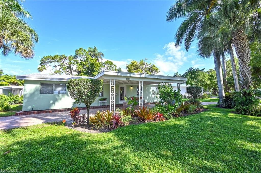 1273 12th AVE N NAPLES, FL 34102