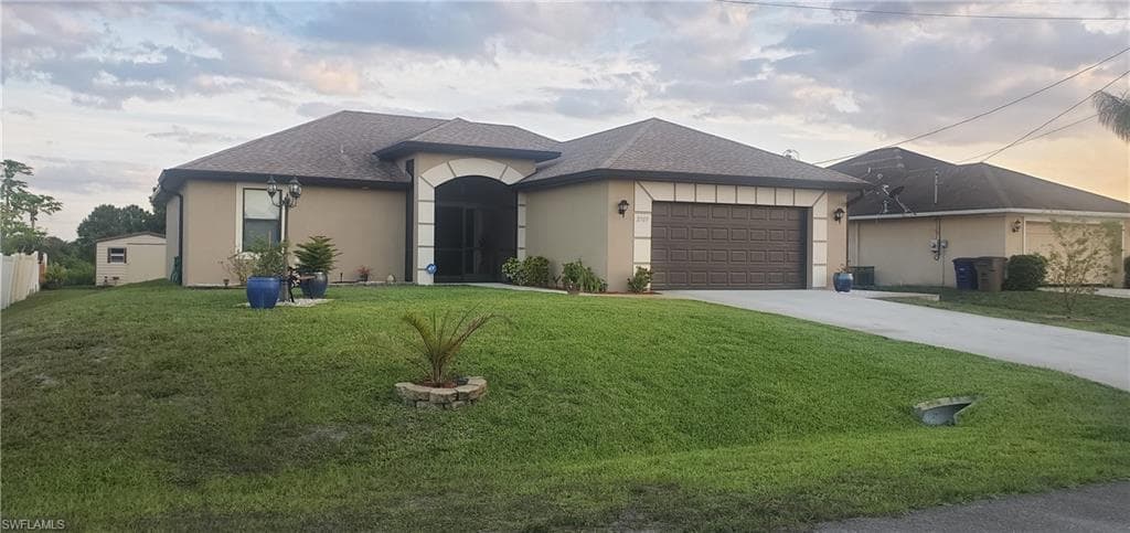 2707 18th ST SW LEHIGH ACRES, FL 33976