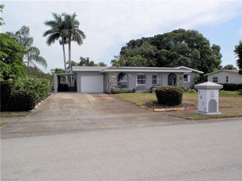 3017 Lafayette ST FORT MYERS, FL 33916