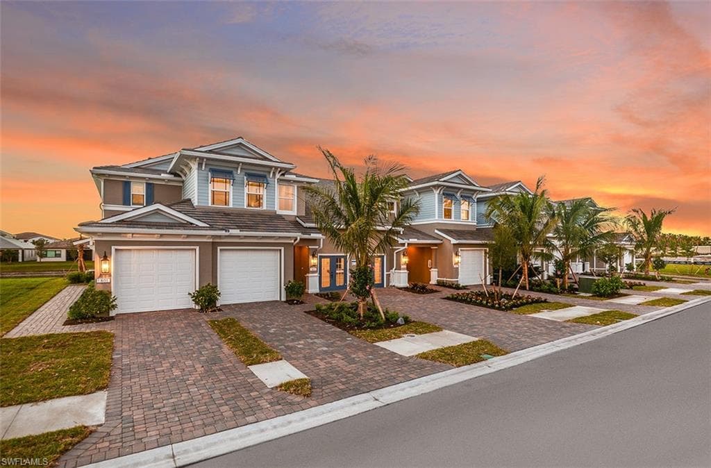 2281 Priory LN 1205 NAPLES, FL 34120