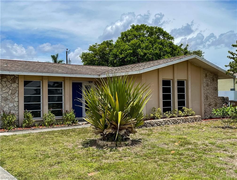 3613 SE 4th AVE CAPE CORAL, FL 33904