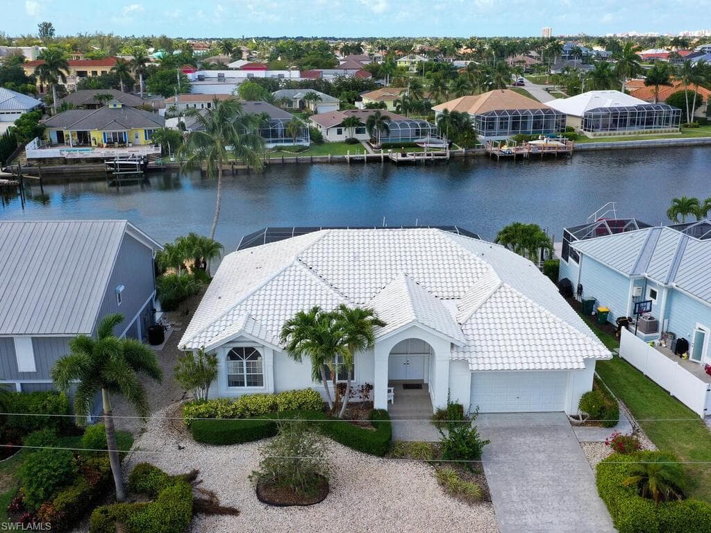 1782 Waterfall CT MARCO ISLAND, FL 34145