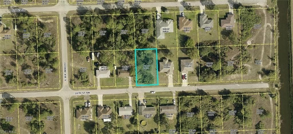 3710 10th ST SW LEHIGH ACRES, FL 33976