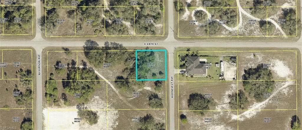 2606 E 18th ST LEHIGH ACRES, FL 33972