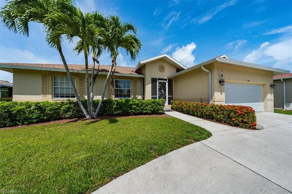 261 Bald Eagle DR MARCO ISLAND, FL 34145