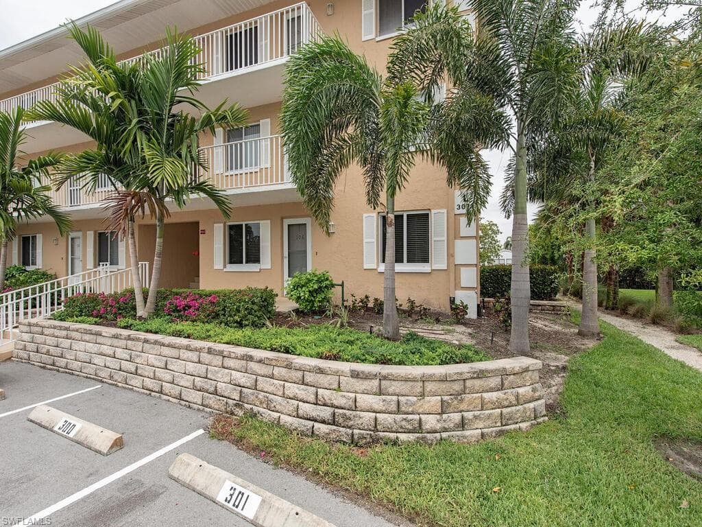 3071 Sandpiper Bay CIR L106 NAPLES, FL 34112