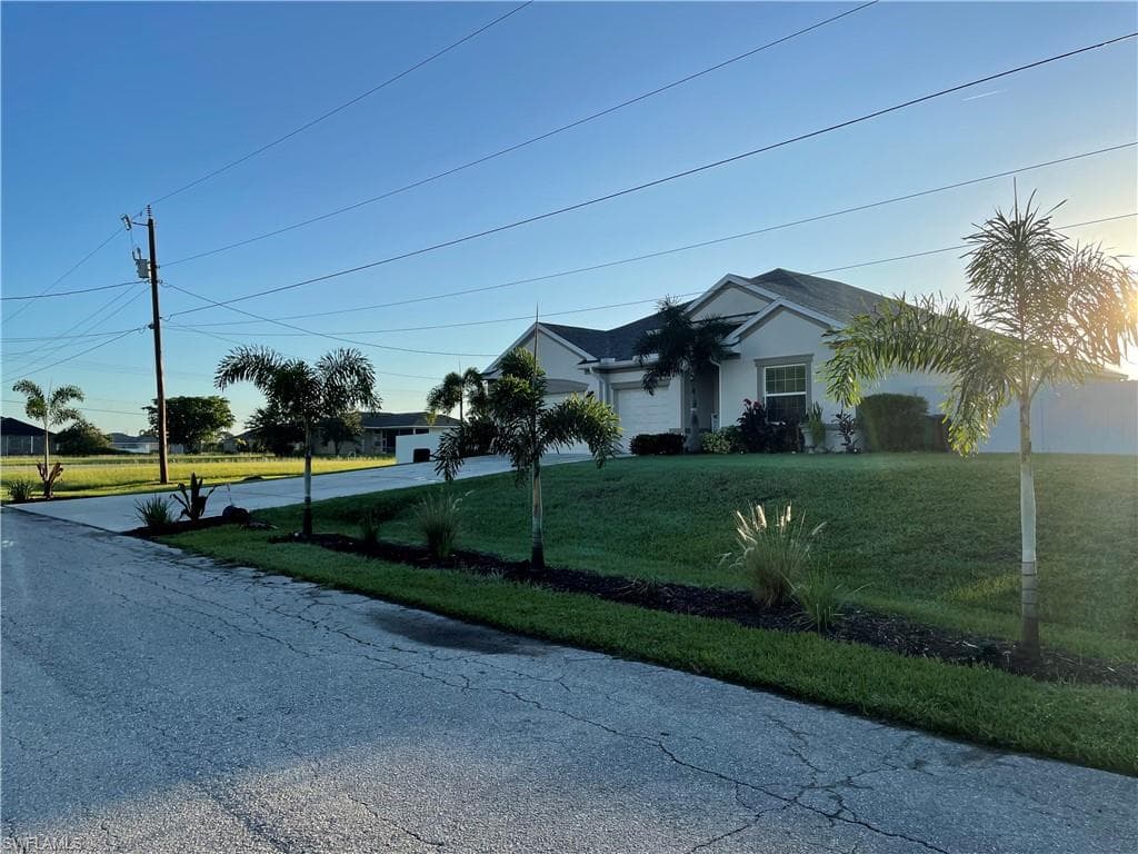 1539 NW 37th AVE CAPE CORAL, FL 33993