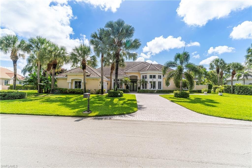 320 Chancery CIR NAPLES, FL 34110