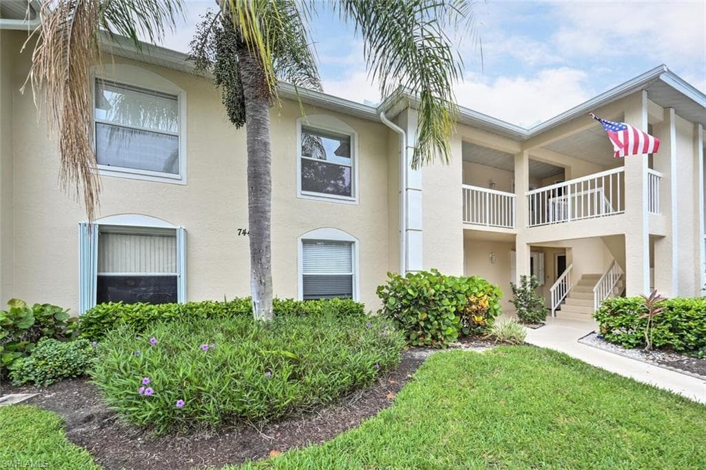 744 Landover CIR 204 NAPLES, FL 34104