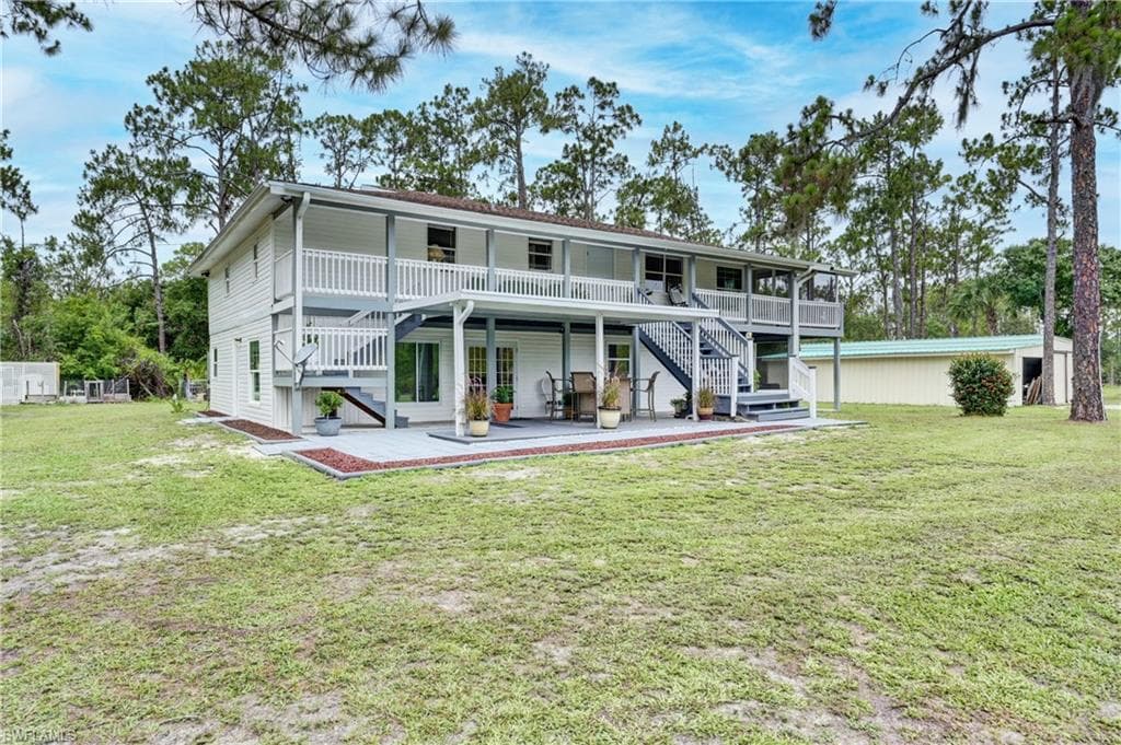 985 Honeybee DR NAPLES, FL 34120