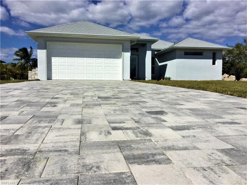 3222 SW Santa Barbara PL CAPE CORAL, FL 33914