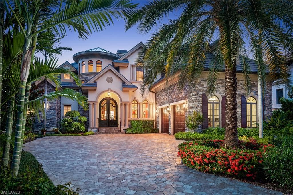 2040 KINGFISH RD NAPLES, FL 34102