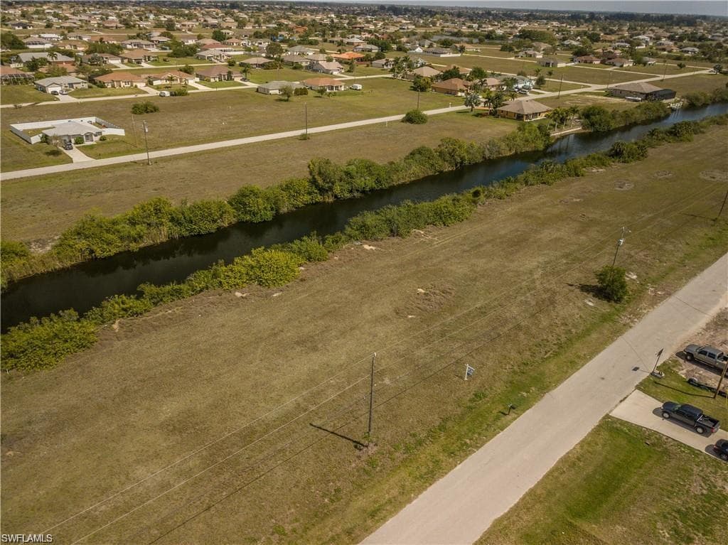 1131 NW 13th ST CAPE CORAL, FL 33993