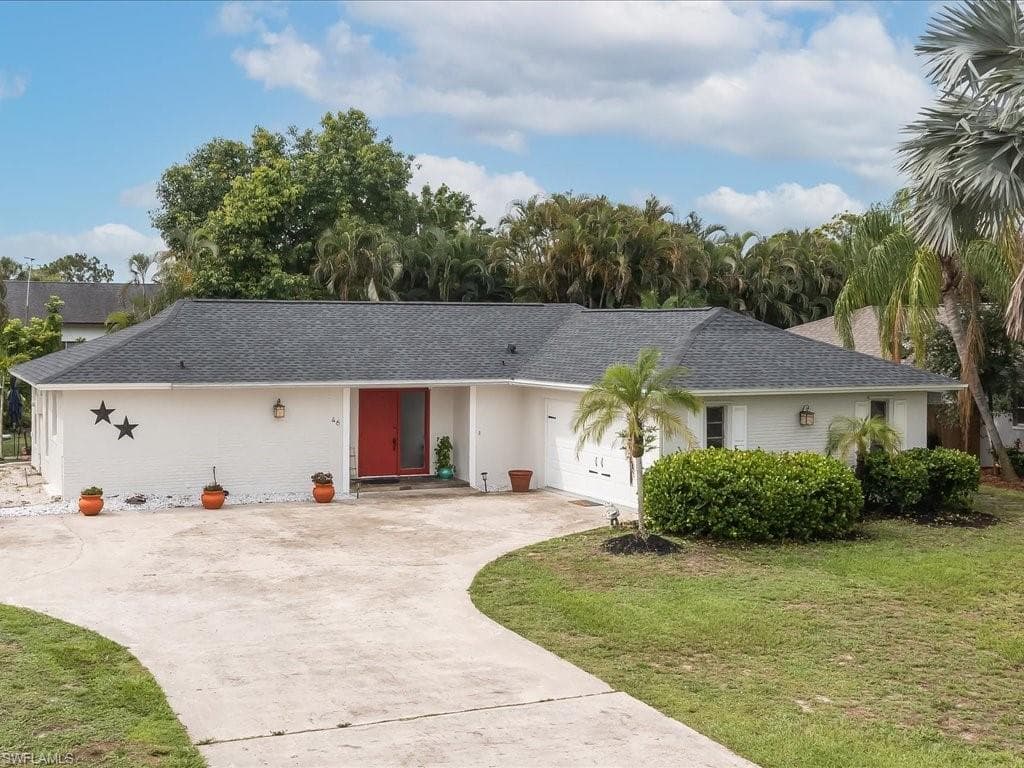 46 Thorncrest LN NAPLES, FL 34113