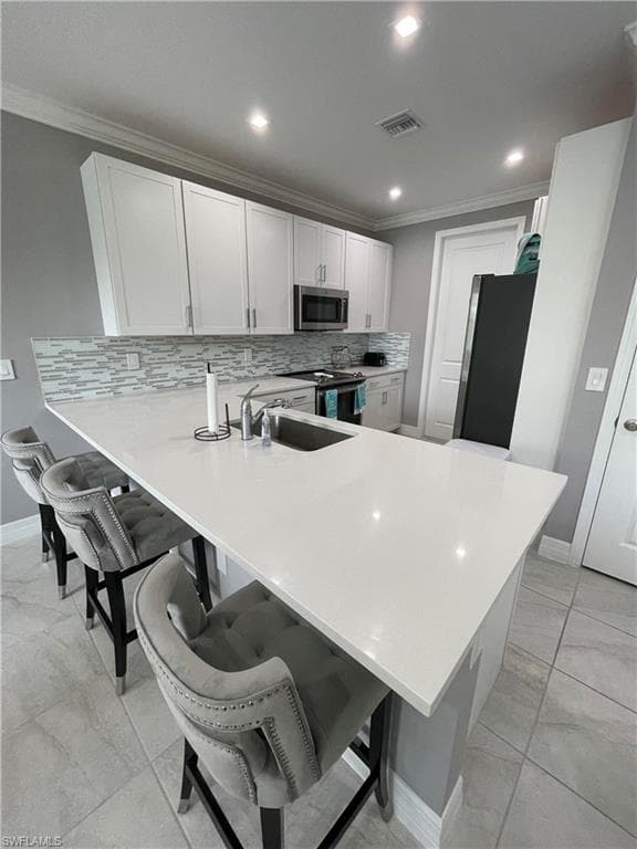 7392 Rockefeller DR NAPLES, FL 34119
