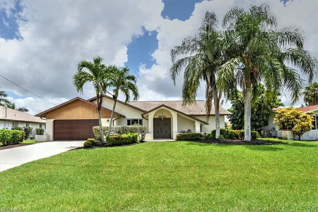 5005 SW 11th AVE CAPE CORAL, FL 33914