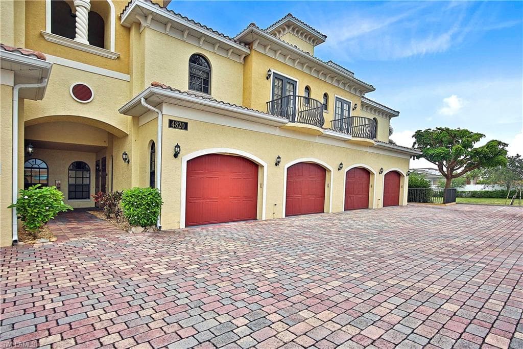 4820 SW 17th PL 1 CAPE CORAL, FL 33914