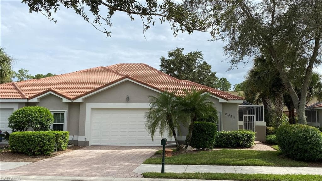 3957 Recreation LN NAPLES, FL 34116