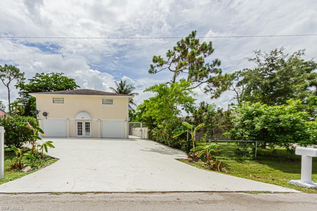 5442 Texas AVE NAPLES, FL 34113