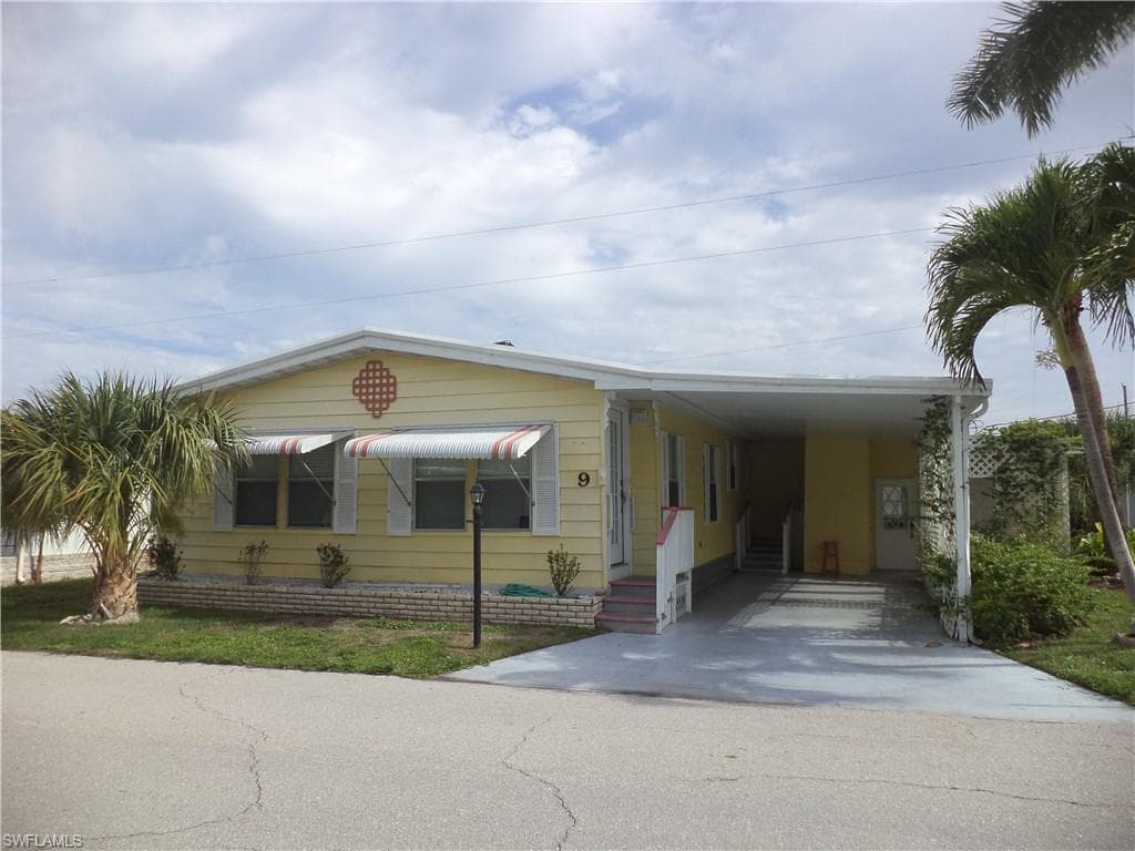 9 Moorhead MNR 9 NAPLES, FL 34112