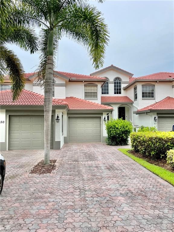 550 Laguna Royale BLVD 504 NAPLES, FL 34119