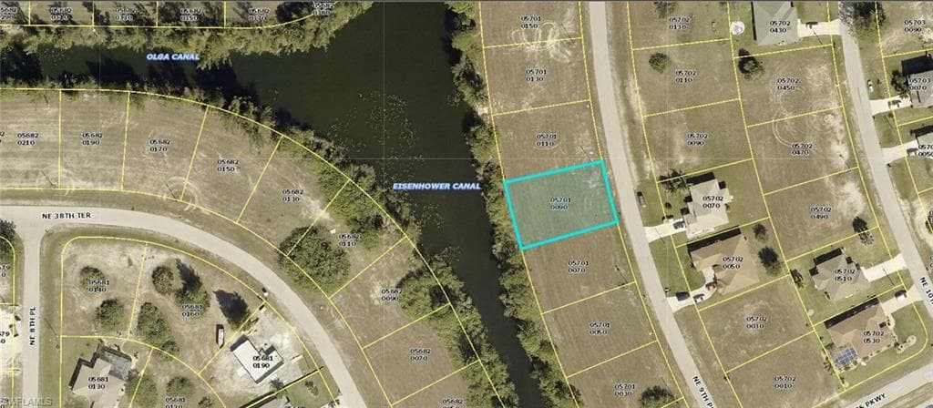 3816 NE 9th PL CAPE CORAL, FL 33909