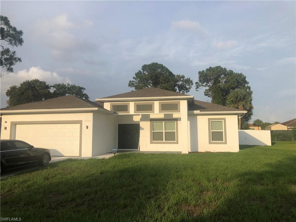 1618 Cheshire CIR E LEHIGH ACRES, FL 33936