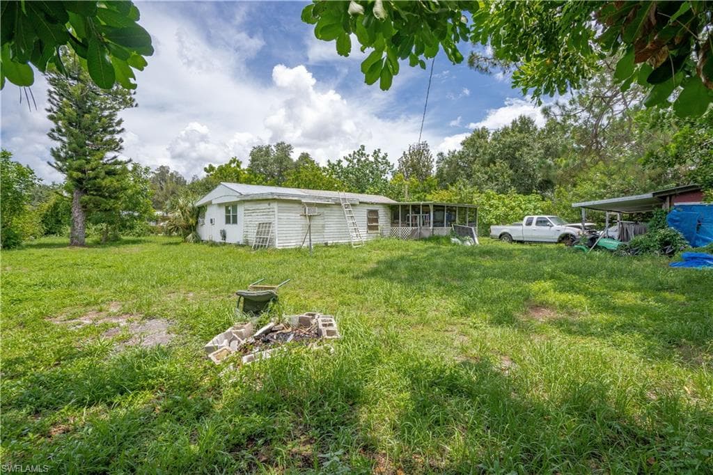 8406 Tolles DR NORTH FORT MYERS, FL 33917