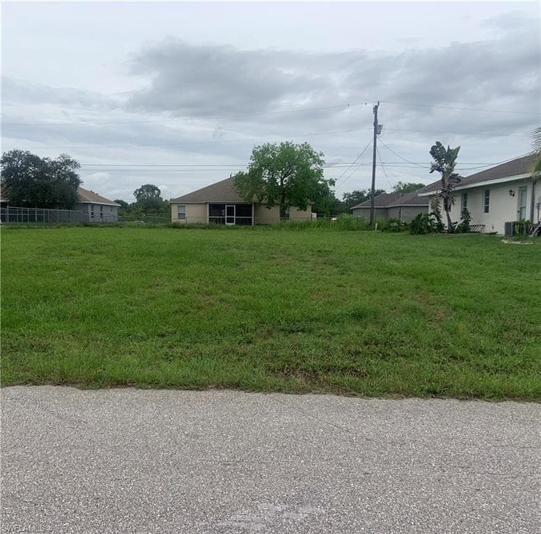 2127 NE 25th ST CAPE CORAL, FL 33909