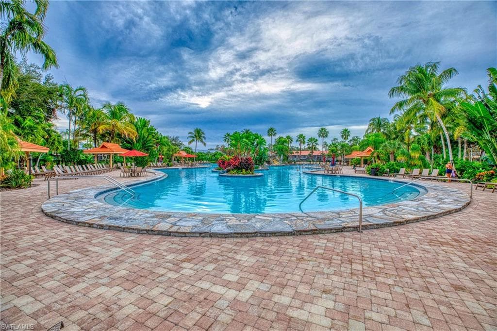 2245 Hidden Lake DR 3402 NAPLES, FL 34112