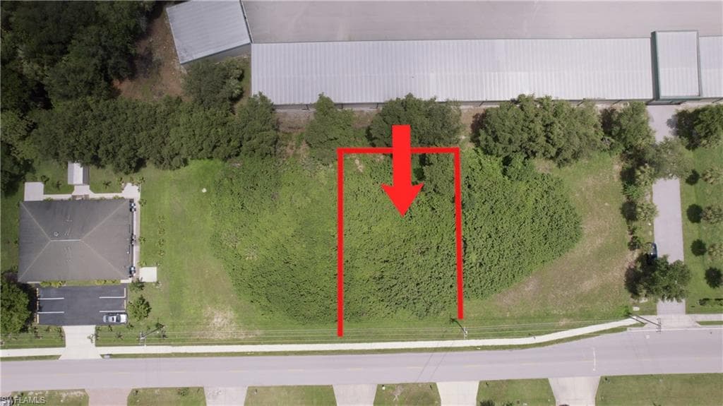 2313 NE 6th ST CAPE CORAL, FL 33909