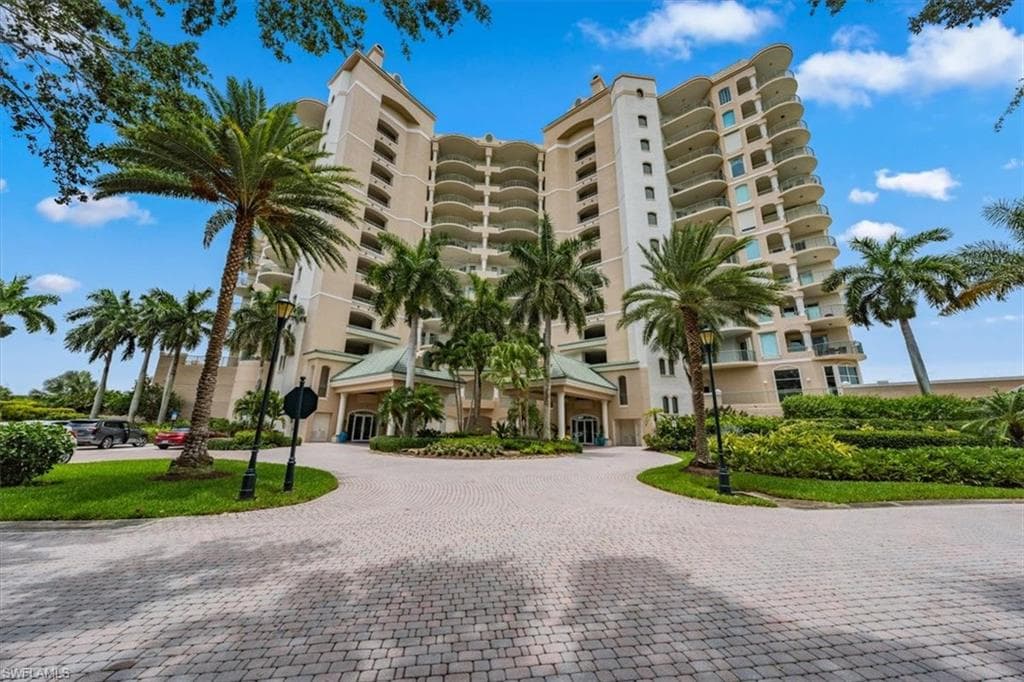 4811 Island Pond CT 803 BONITA SPRINGS, FL 34134