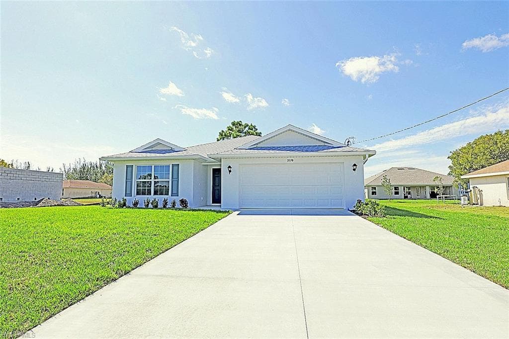 3726 NE 23rd PL CAPE CORAL, FL 33909