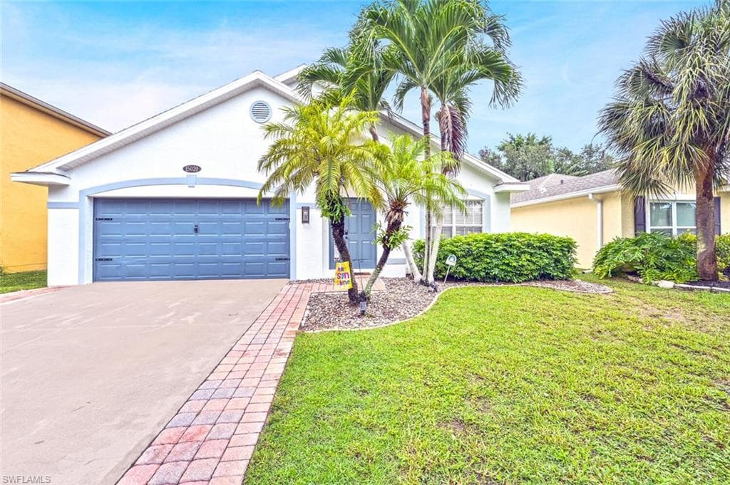 15020 Savannah DR NAPLES, FL 34119