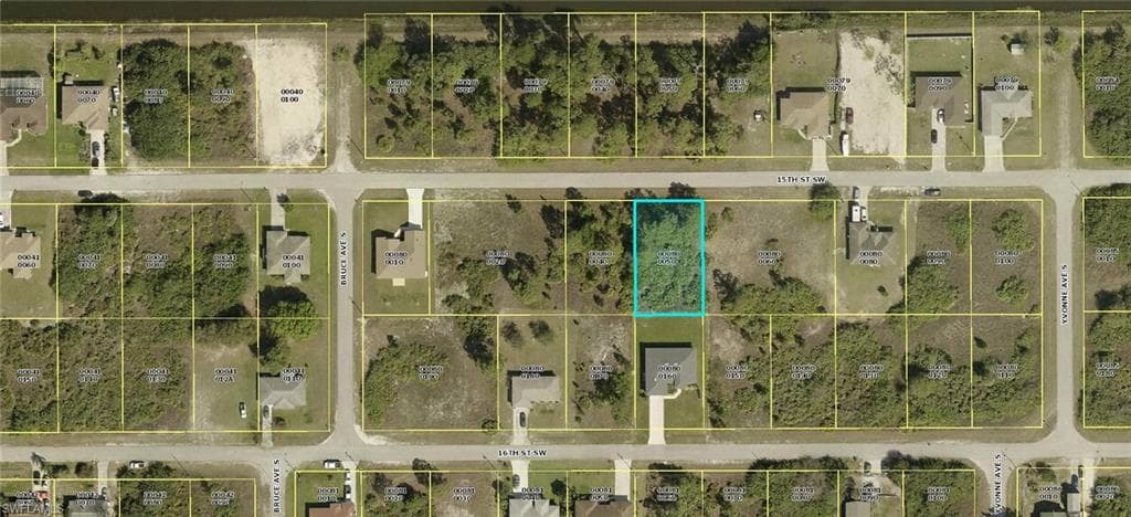 3811 15th ST SW LEHIGH ACRES, FL 33976
