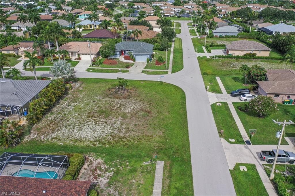 109 Cyrus ST MARCO ISLAND, FL 34145