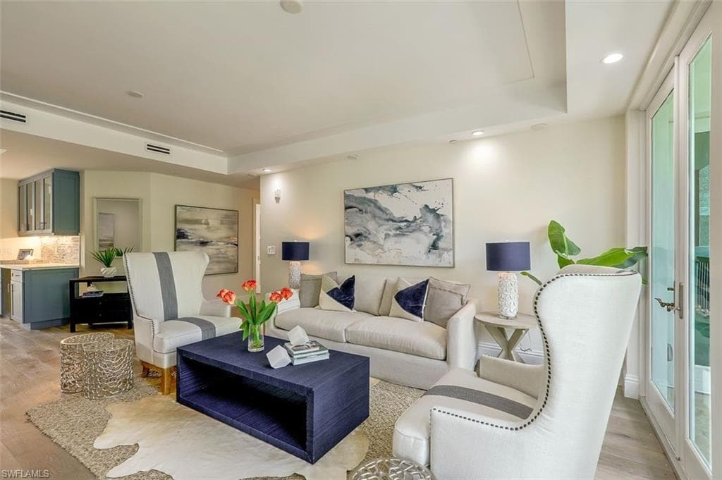 875 9th ST S 102 NAPLES, FL 34102