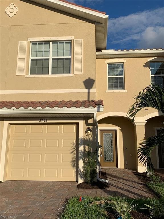 2692 Blossom WAY NAPLES, FL 34120