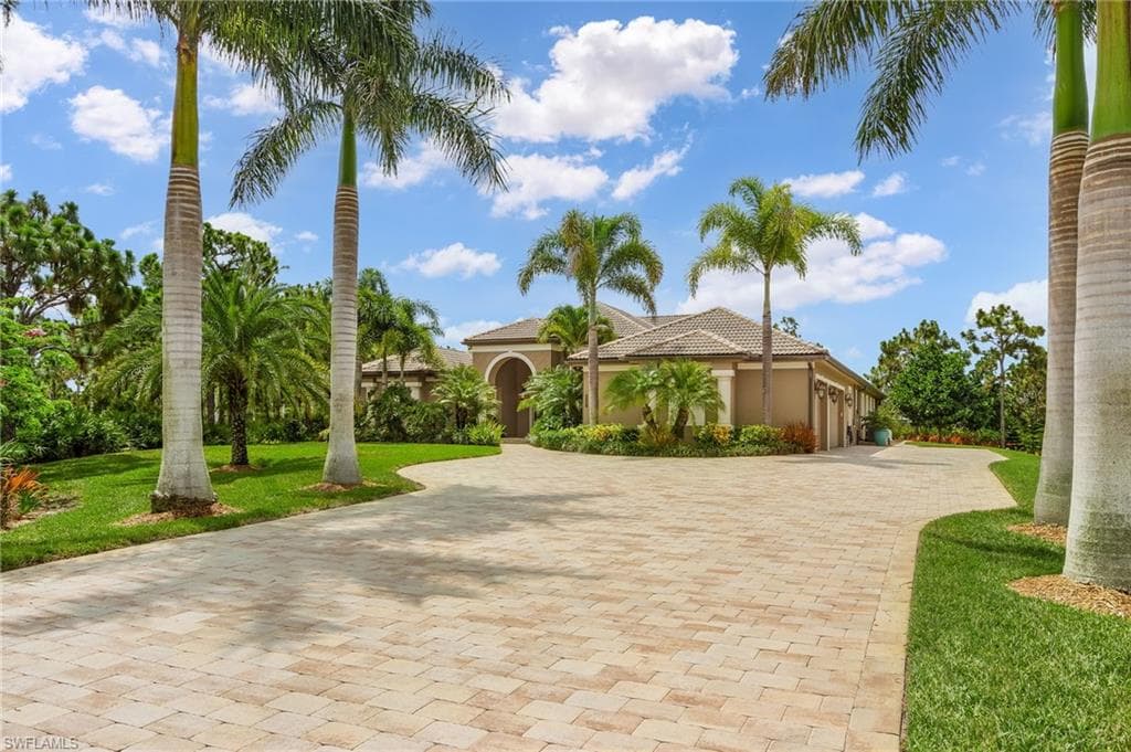 6041 Calusa Ridge TRL BOKEELIA, FL 33922